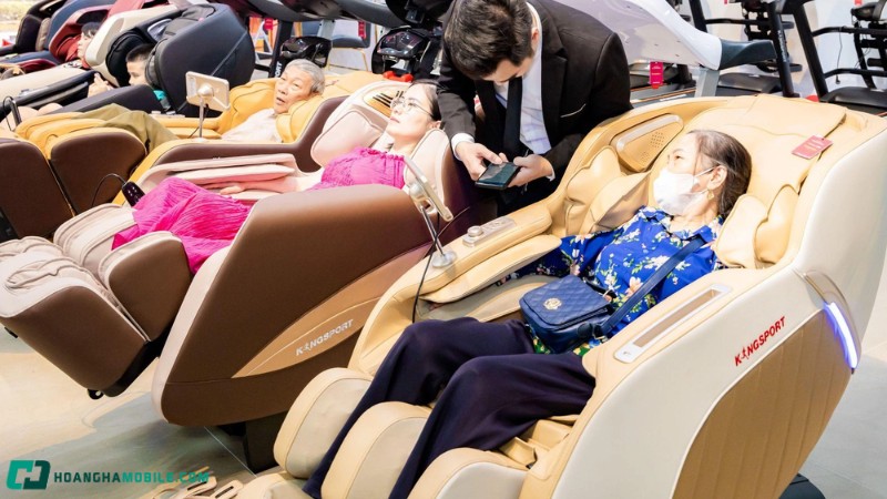 co-nen-mua-ghe-massage-toan-than-khong-ai-khong-nen-su-dung-ghe-massage-1