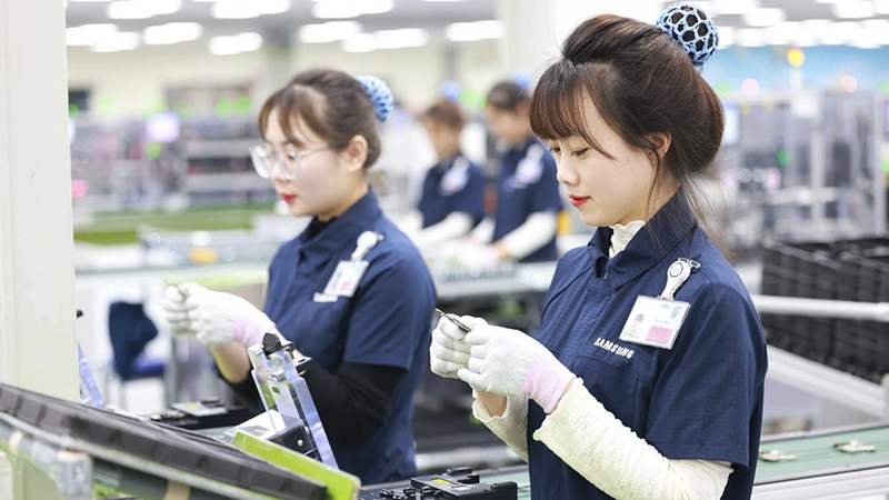 2-ty-chiec-dien-thoai-1