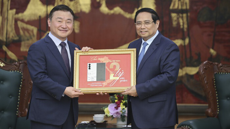 2-ty-chiec-dien-thoai-4