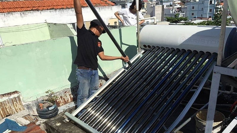 bao-duong-binh-nang-luong-mat-troi-3