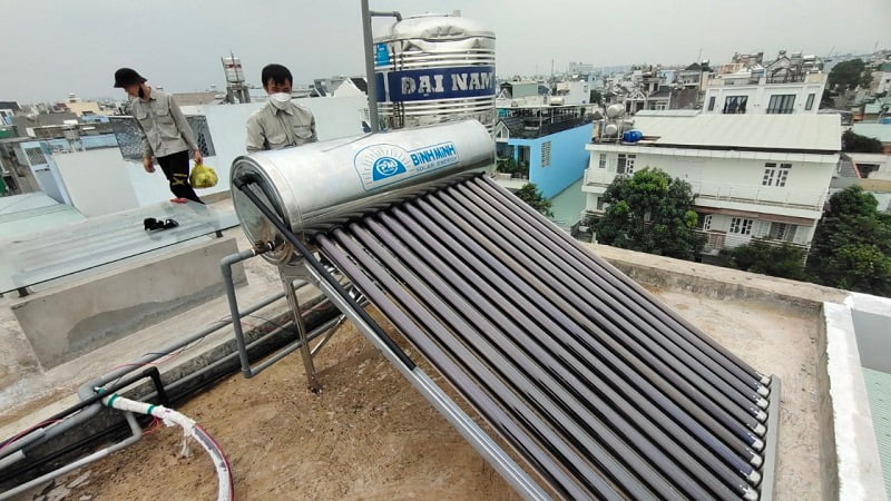 bao-duong-binh-nang-luong-mat-troi-4