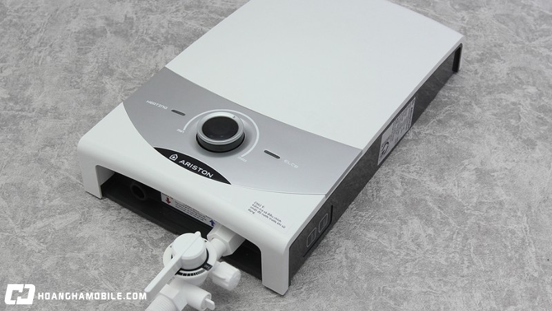 may-nuoc-nong-ariston-cua-nuoc-nao-co-tot-khong-gia-bao-nhieu-2