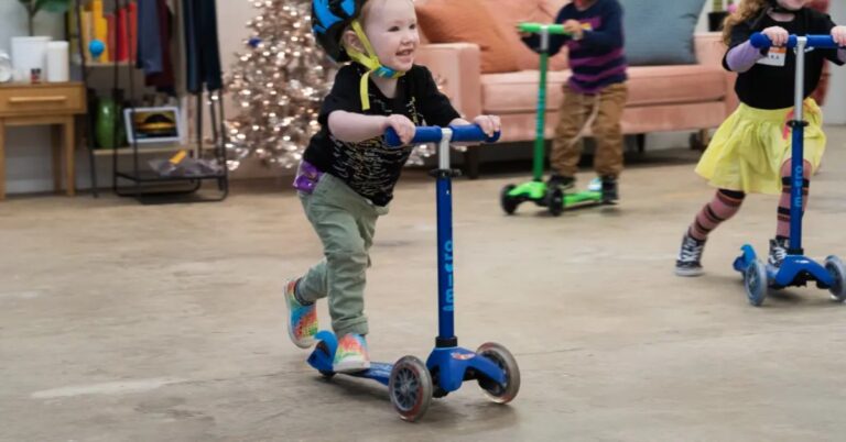 top-10-mau-xe-scooter-cho-be-gia-re-chat-luong-tot-nen-mua-hien-nay-11