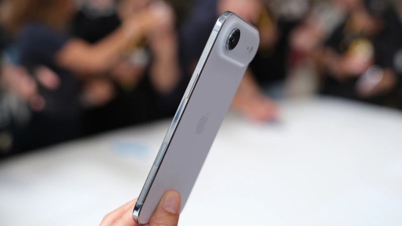 so sánh iPhone Air và iPhone 17