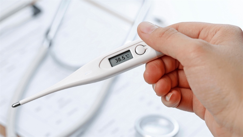 May-do-nhiet-do-cam-tay-8