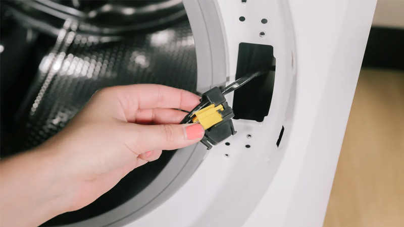 loi-e40-may-giat-electrolux-7