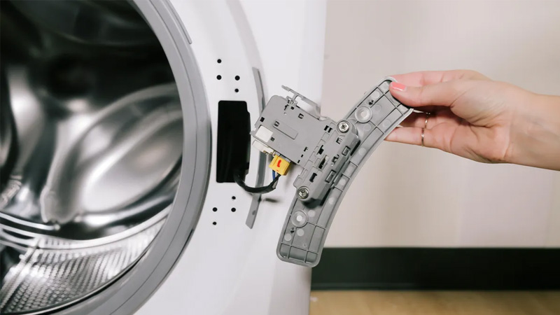 loi-e40-may-giat-electrolux-8