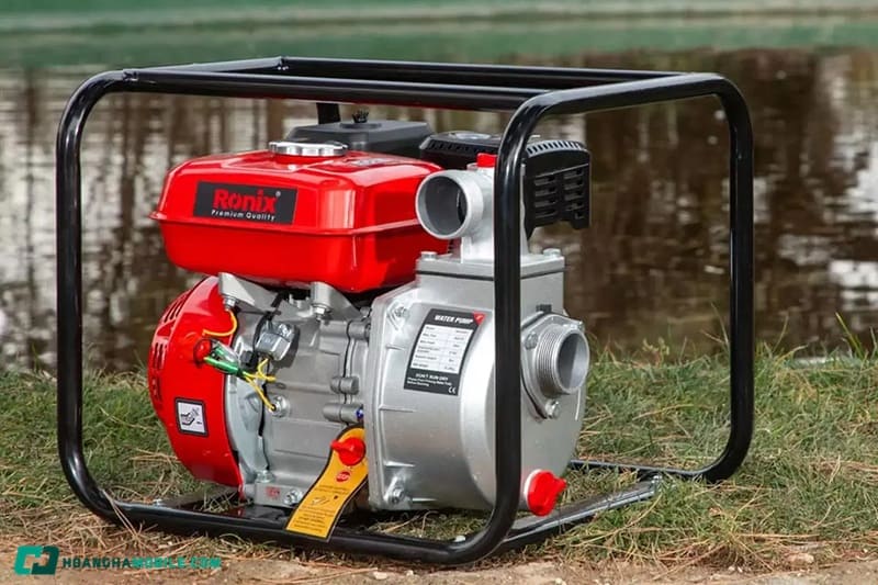 may-bom-nuoc-chay-xang-05