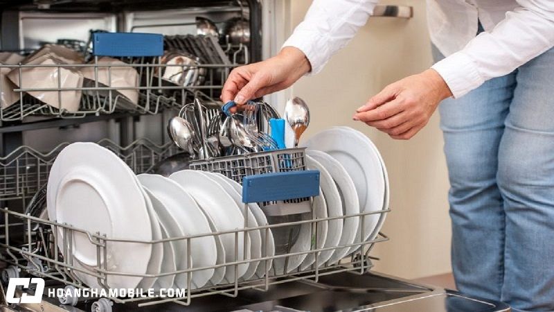 may-rua-bat-electrolux-10