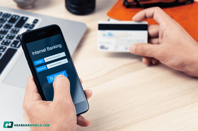 nop-tien-tai-cay-atm-khac-ngan-hang-duoc-khong-04