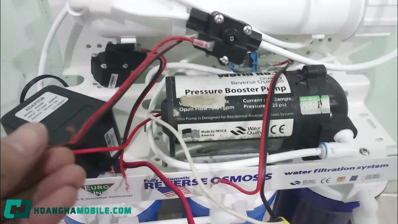 thay-loi-loc-nuoc-karofi-5