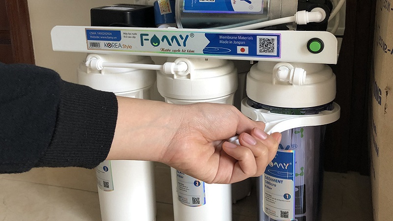 thay-loi-may-loc-nuoc-10