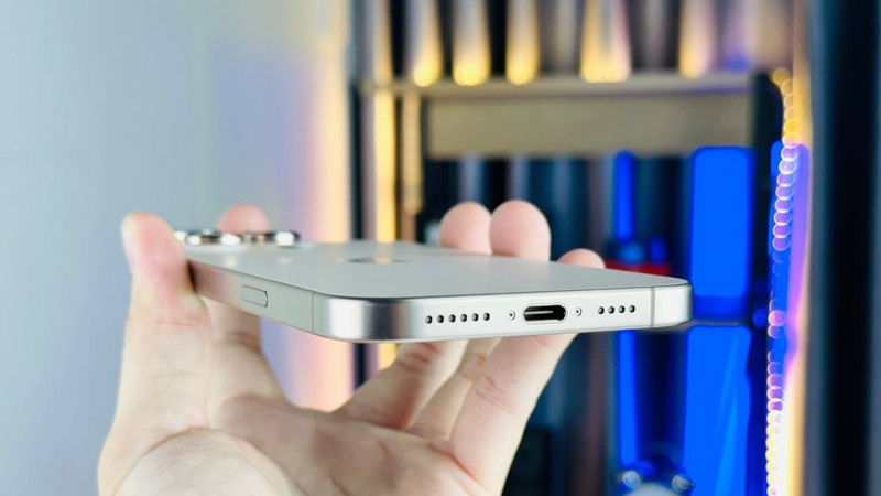 Iphone 16 Pro Max Và Iphone 17 Pro Max: 5 Khác Biệt Đáng Giá! 16-Pro-Max-6