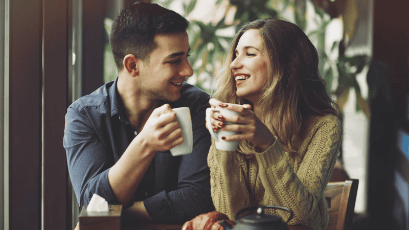 đi uống cafe 20/10