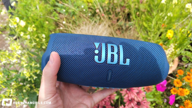 loa-jbl-charge-5-gia-bao-nhieu-lieu-co-tot-nhu-loi-don-2