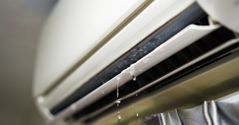 may-lanh-bi-chay-nuoc-phai-lam-sao