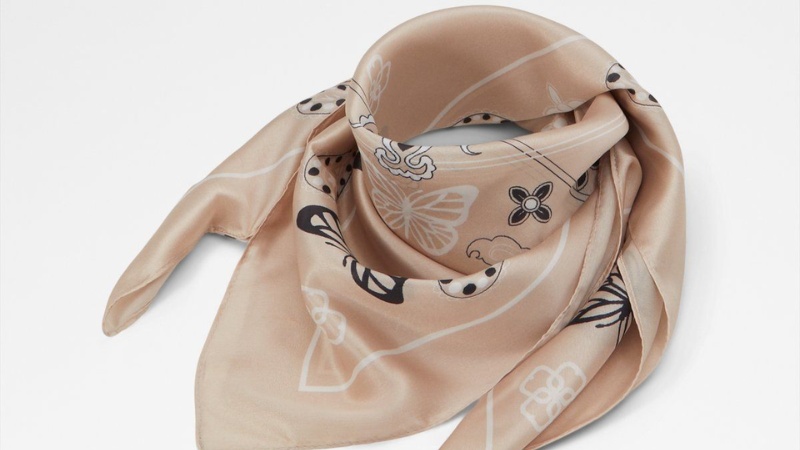 qua-8-3-cho-co-giao-10