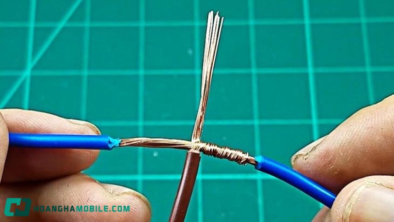 tu-lanh-van-chay-nhung-khong-dong-da-2