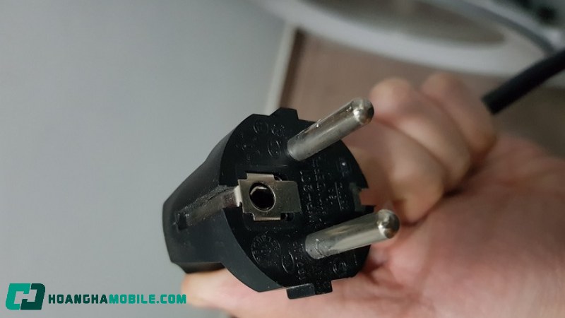 tu-lanh-van-chay-nhung-khong-dong-da-4