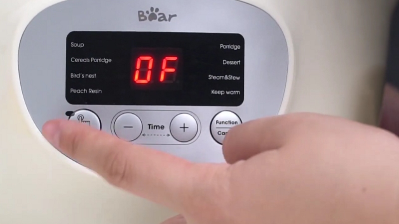 Cach-su-dung-noi-nau-cham-Bear-3