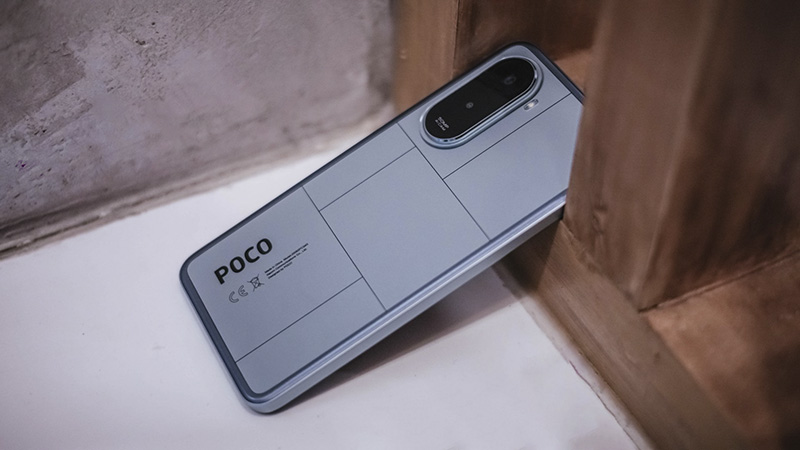 POCO-M7-12