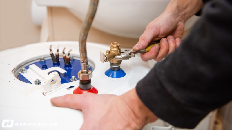 Khi-Nao-Can-Bao-Duong-Binh-Nong-Lanh-Huong-Dan-Quy-Trinh-Bao-Duong-7