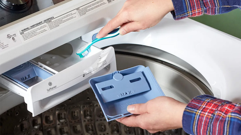 Cach-Ve-Sinh-May-Giat-Cua-Tren-7