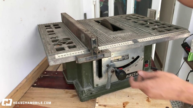 may-cua-go-cam-tay-phan-loai-cach-chon-va-nhung-thuong-hieu-noi-bat-5