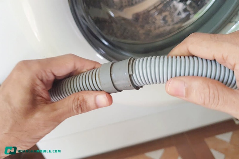 May-Giat-Electrolux-Loi-E10-05