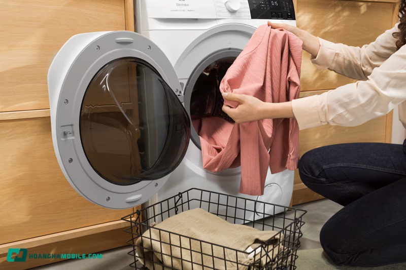 nen-mua-may-say-quan-ao-loai-nao-01