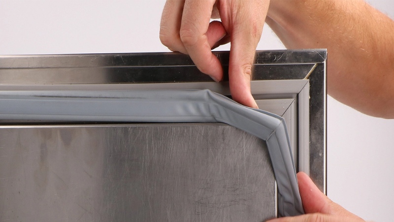 Sua-Tu-Lanh-Tai-Nha-3