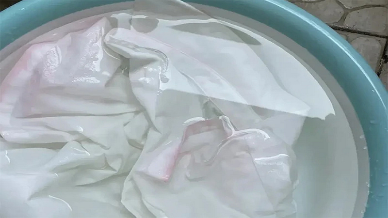 cach-tay-ao-trang-bi-o-vang-13