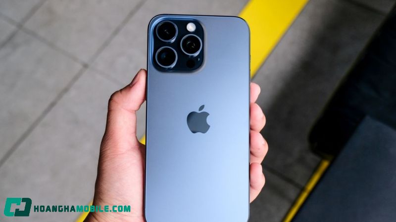 dung-luong-pin-iphone-15-pro-max-6
