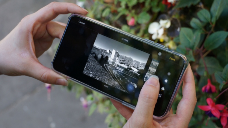 gia-iPhone-11-Pro-Max-6