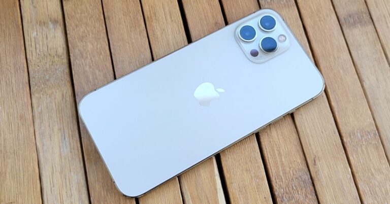 giá iPhone 12 Pro Max