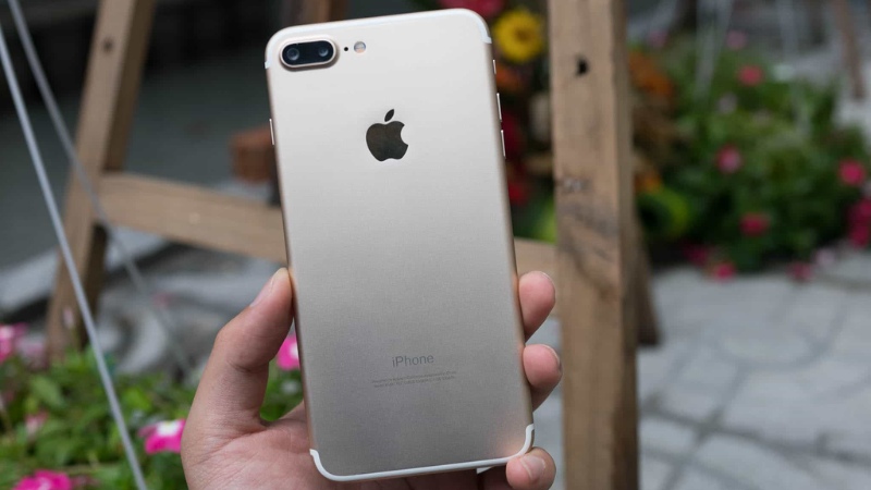 Iphone 7 Plus Cũ (2025): Giá Rẻ &Quot;Bèo&Quot;, Đáng Mua Hay Đã Lỗi Thời? Iphone-7-Plus-2