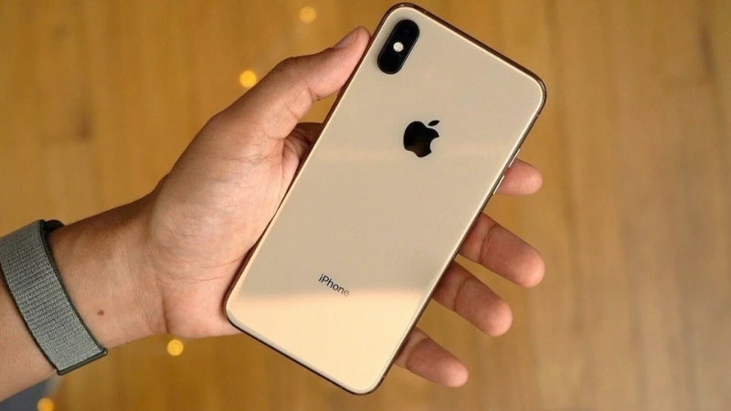 Iphone Xs Max Cũ: &Quot;Huyền Thoại&Quot; 7 Năm Tuổi Giá 6 Triệu Còn Đáng Mua? Iphone-Xsmax-3