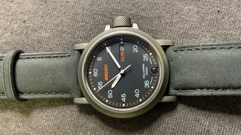 kinetic-la-gi-tim-hieu-cong-nghe-dong-ho-kinetic-2