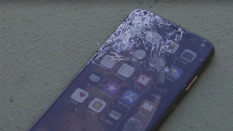 man-hinh-iphone-11-1