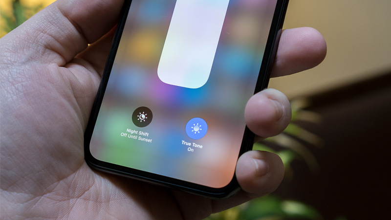 man-hinh-iphone-11-4