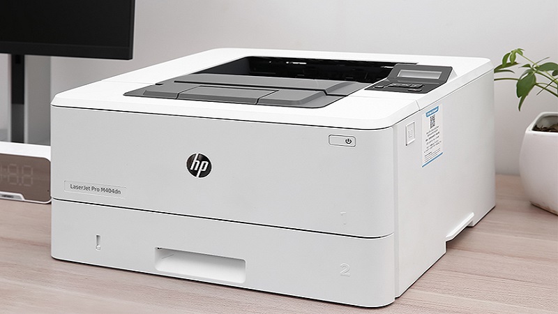 nen-mua-may-in-mau-loai-nao-4