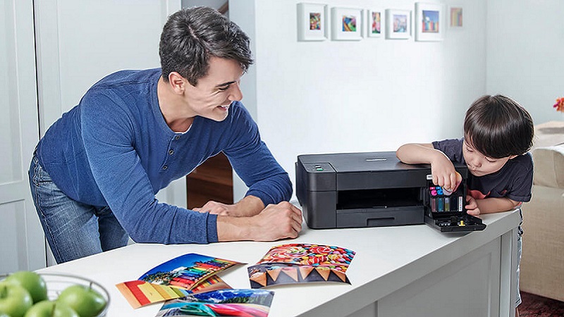 nen-mua-may-in-mau-loai-nao-7