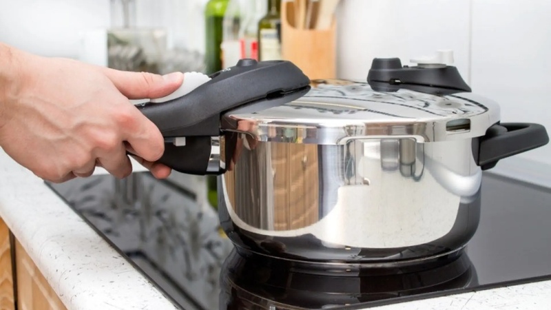 noi-ap-suat-bep-tu-1