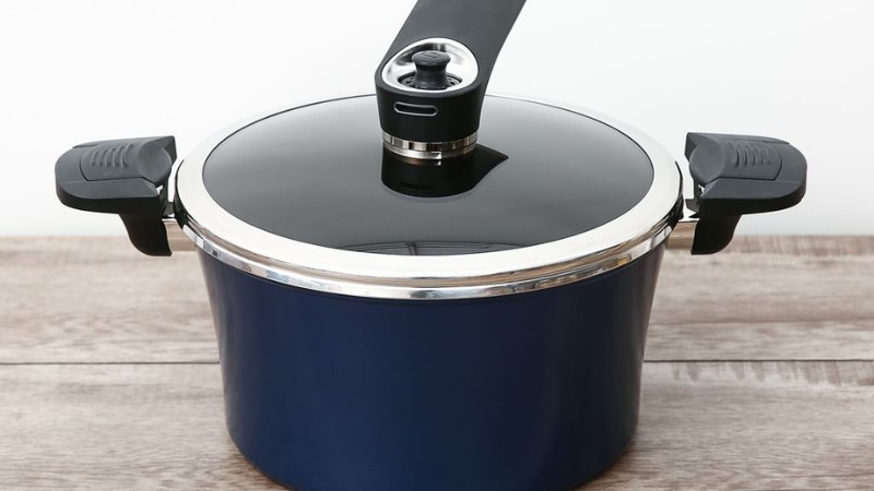 noi-ap-suat-co-la-gi-co-nen-mua-va-cach-chon-noi-phu-hop-cho-gia-dinh-5