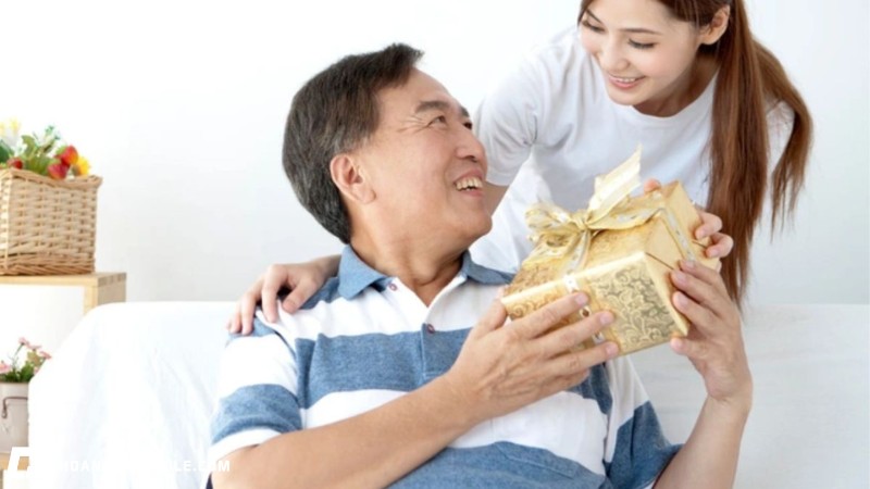 qua-tang-bo-goi-y-mon-qua-y-nghia-va-thiet-thuc-nhat-cho-moi-dip-3