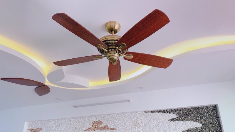 Cách Chọn Quạt Trần Trang Trí Phòng Khách: Đẹp – Đúng – Đủ Công Năng Cach-Chon-Quat-Tran-Trang-Tri-Phong-Khach-Dep-Dung-Du-Cong-Nang-1