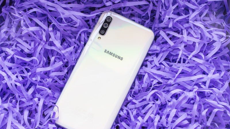 samsung-a50-gia-bao-nhieu-cap-nhat-gia-moi-nhat-va-loi-khuyen-mua-7