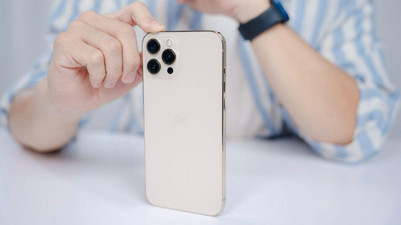 so-may-iphone-bat-dau-bang-chu-m-7