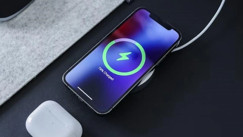 Bang-Gia-Thay-Pin-Iphone-Moi-Nhat-2025-Va-Nhung-Luu-Y-Can-Biet-1