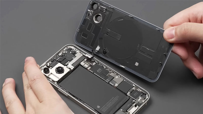 Bảng Giá Thay Pin Iphone 11 (2025), Nên Thay Loại Nào Tốt? Thay-Pin-Iphone-11-5